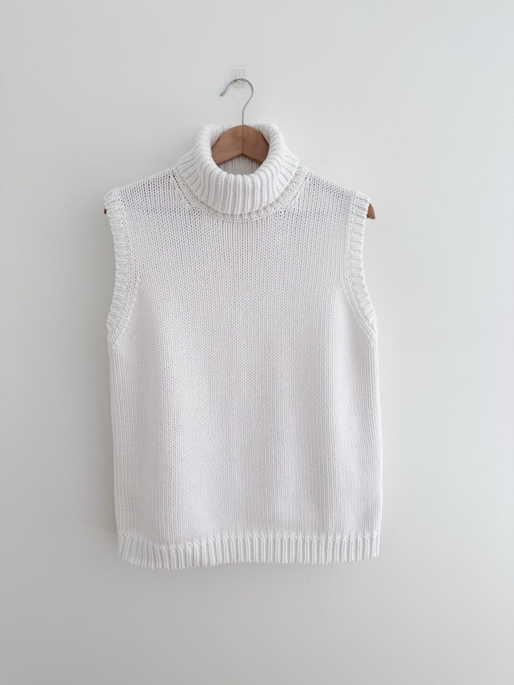 Ralph Lauren White Sleeveless Cotton Chunky Turtleneck Knit Sweater